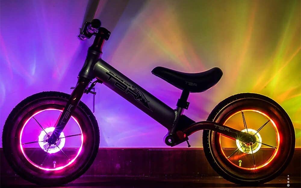 Weihnachten 2-Reifen-Pack-Fahrrad-Radlichter - Wasserdichte LED-Fahrrad- Speichenlichter für Erwachsene Fahrrad / Kinder Fahrrad Nachtfahren - 7  Farben LED-Outdoor-Fahrradreifen S